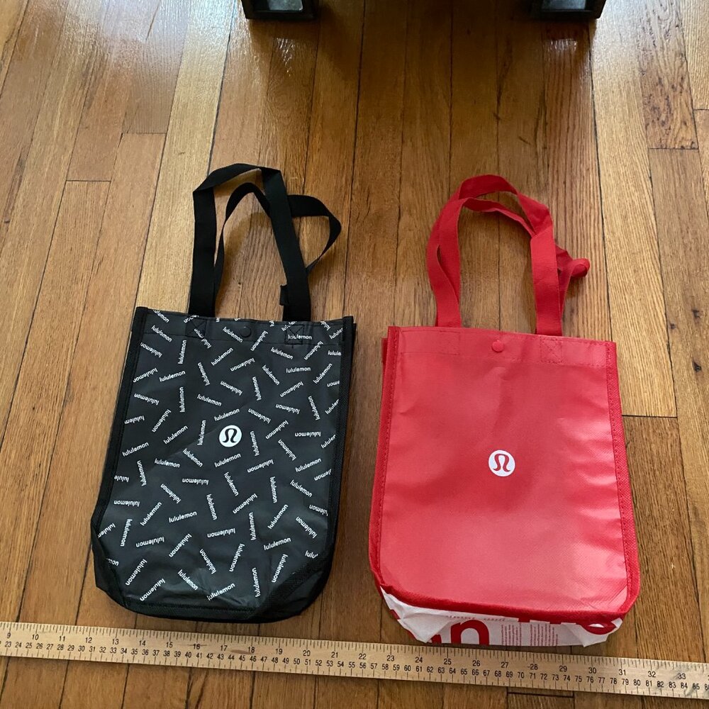 Lululemon Small Size Black and Red Multiprint Recycled Bags Multipurpose Fall - Picture 10 of 12